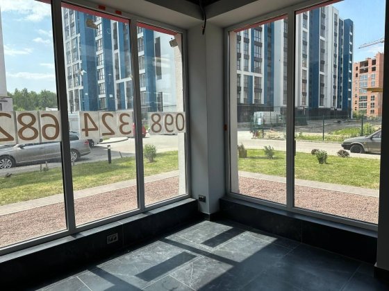Продається комерційне приміщення ЖК "Містечко Козацьке" Ивано-Франковск