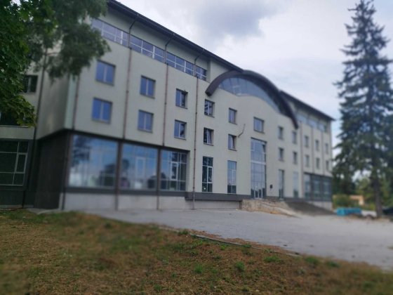 Продажа отдельно стоящего здания. Ориентир г. Бровары, с. Калиновка Бровари