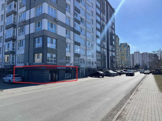 Фасадне приміщення, у новобудові Івано-Франківськ