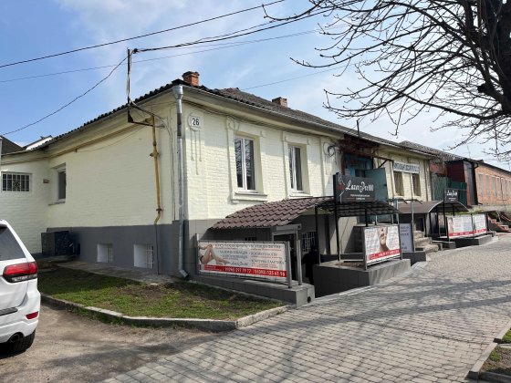 Фасад, 1 пов, окремий вхід, 243.2 м2, Біла Церква, Хмельницького 26 Белая Церковь