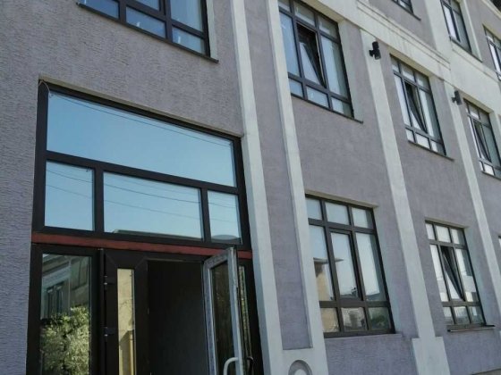 Новобудова житлового та комерційного призначення в центрі міста!