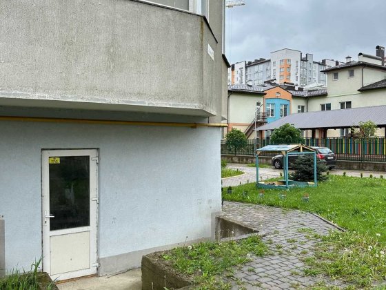 Терміновий продаж!Нежитлове приміщення по вул.Хіміків. Івано-Франківськ