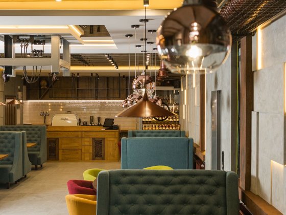 Фасадне приміщення 442 м² з ремонтом і сонячною станцією біля VELES Івано-Франківськ