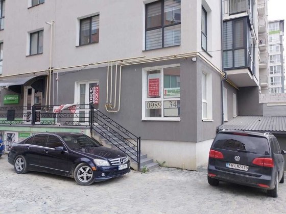 Приміщення на першій лінії, вул.Виноградна (Льодова Арена), 62 кв/м Івано-Франківськ