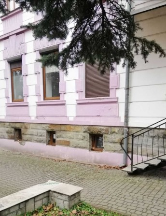 Цокольне приміщення в стародавньому особняку - фото 1