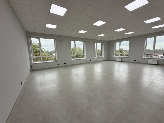 Приміщення з ремонтом в центральній локації Ірпінь