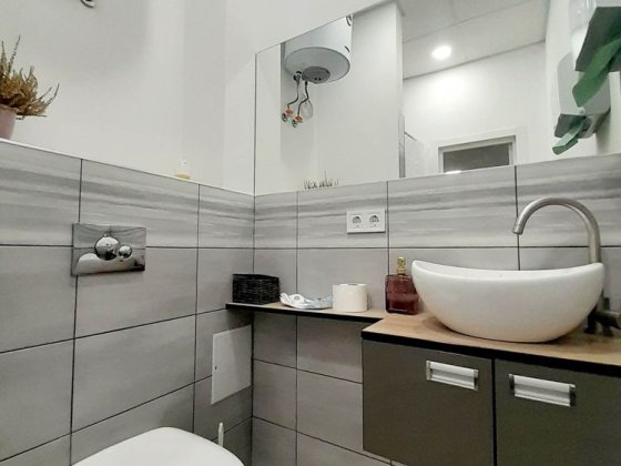 Шок ціна на камемрційне приміщення, фасадне, центральний парк Ірпінь Ірпінь