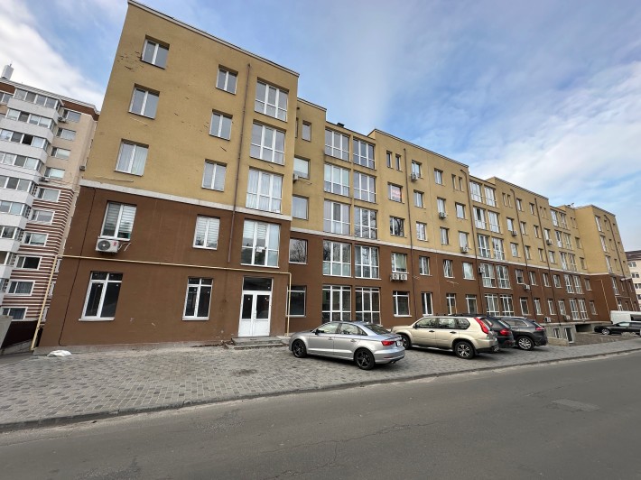 Приміщення 170 кв.м. без ремонту. Цоколь з вікнами. Комісія 0% - фото 1