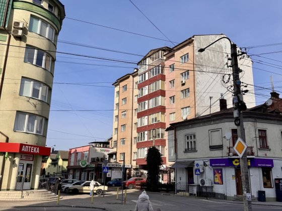 Продаж приміщення 45м2 на перехрестку Довга-Тичини-Звязкова Івано-Франківськ