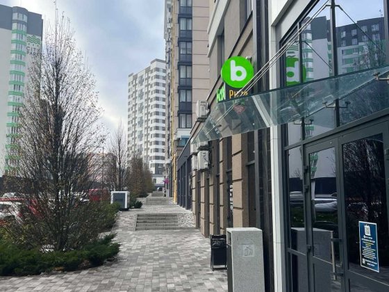 Продаж просторої комерції біля Центрального парку! Ирпень