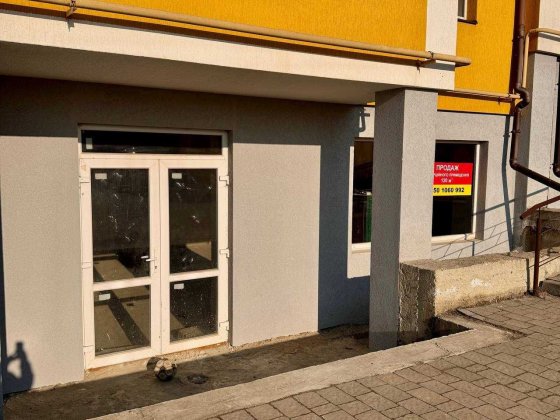 Продається комерційне приміщення великої площі Івано-Франківськ