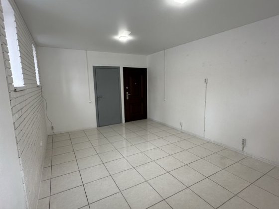 Продам комерційне приміщення. Цоколь. 23м2. Тургенівська 81. Університ Ірпінь