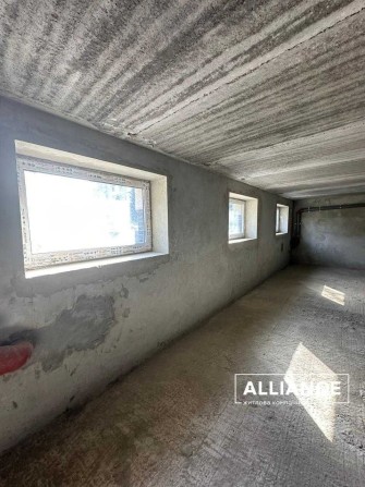 Продам Комерційне приміщення в центрі біля озера 370$ m2 - фото 1