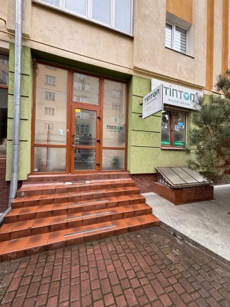 Продається ком. приміщення на 1-му поверсі вул.Бельведерська - фото 1