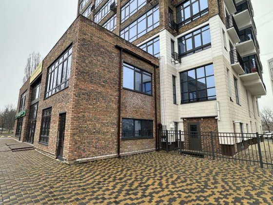 Продаж коммерційного приміщення 316 метрів в новобудові Київська 14-А Кременчук