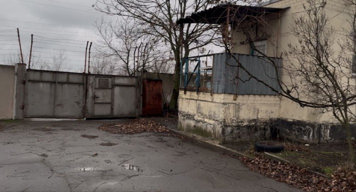 Продам производственное помещение с ж/д веткой - фото 1