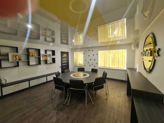 Продається комфортабельний офіс (Соцмісто) Кривий Ріг