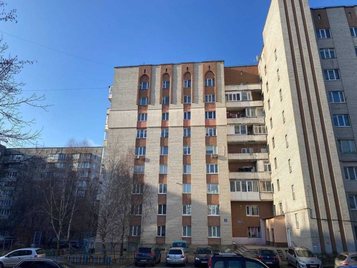 Продаж комерційного приміщення по просп.Відродження! - фото 1
