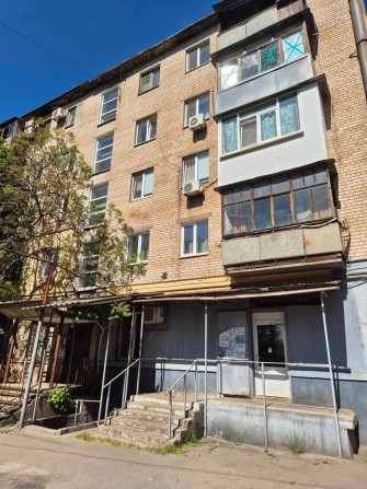 Продається комерційне приміщення 325 м² в центрі міста! - фото 1