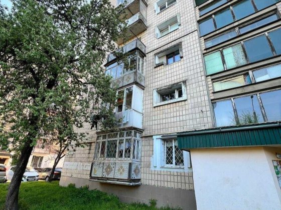 54 м2  поверх 1 під комерцію вул. Вовчинецька навпроти Велесу Івано-Франківськ