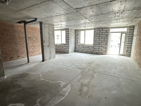 Комерційне фасадне приміщення в густозаселеному районі Ірпеня Ирпень