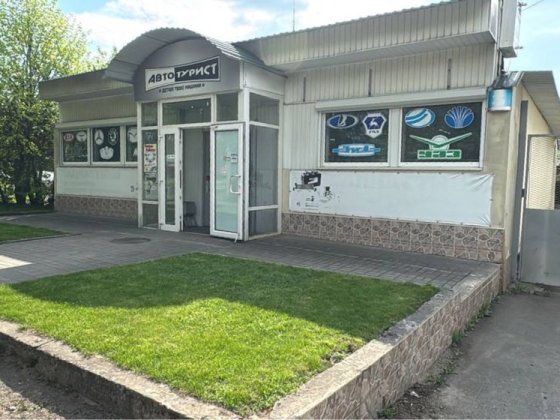 Фасадне окремостояче приміщення Луцк