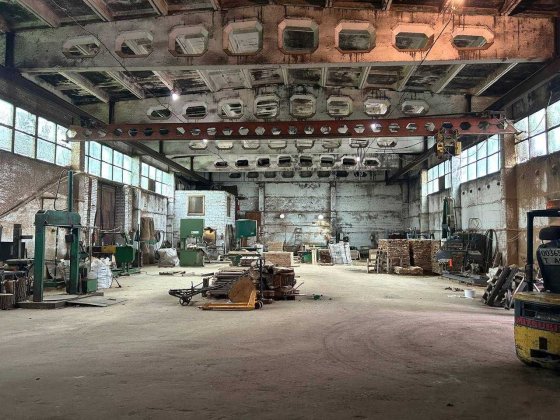 Продаж бази з ділянкою по вул. Магістральна! Луцк