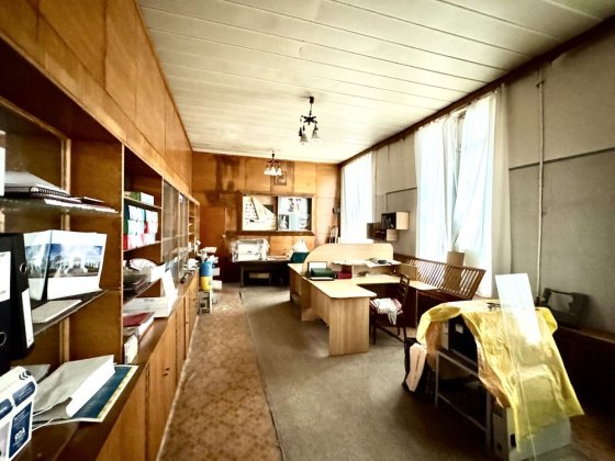 Продам комерційне торгове приміщення, 138,8 м.кв, фасад, Кривий Ріг