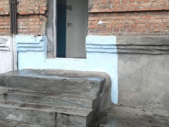 Фасад, 1 пов, окремий вхід 71,8 м2, Кривий Ріг, Колачевського 28 Кривий Ріг