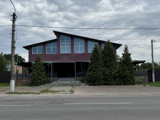 Продаж, оренда комерційного приміщення, 598 м.кв фасад,1поверх Переяслав-Хмельницкий