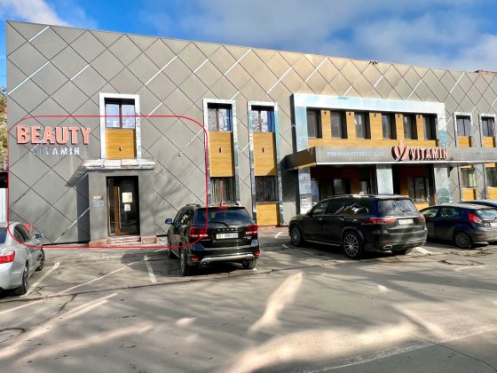 Унікальне приміщення. Центр Полтави. Окремий вхід, прохідне місце,торг Полтава