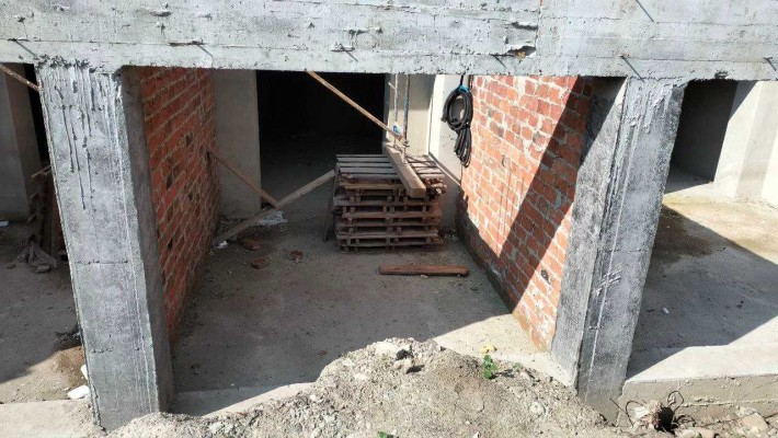 Дешева комерція в центральній частині міста Івано-Франківськ - фото 1
