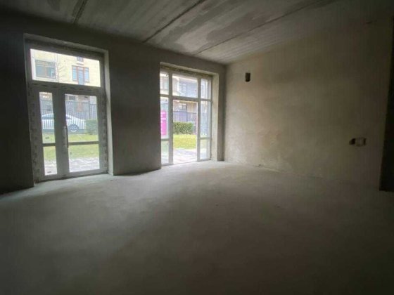 Фасад! Комерція в густонаселеному районі Синергія, можливий продаж Ирпень