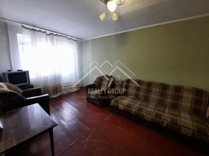 Продаж 1К на Соцмісті - фото 1