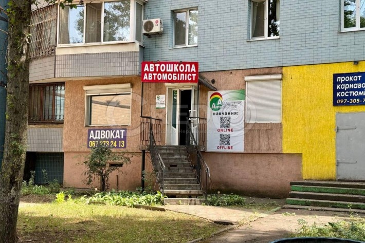 Продаж магазину, мкрн. Східний-2, вул. Лісового - фото 1