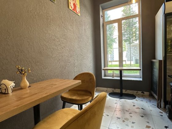 Продам комерцію з ремонтом та окремим входом в ЖК Молодість Фасад Ірпінь