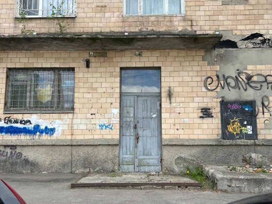 Фасадне приміщення 91,5 м2, Полтава, вул. Дорошенка 49 Полтава