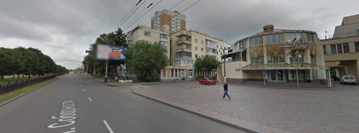 Центральна вулиця, окремий вхід - фото 1