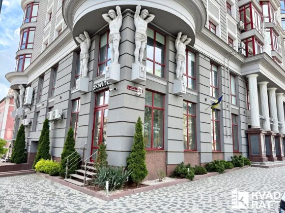 Продаж дохідного комерційного приміщення в центрі! Будинок еліт класу! Івано-Франківськ