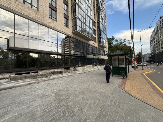 Продаж фасадного приміщення в зданому будинку. Вул. Соборна Ірпінь