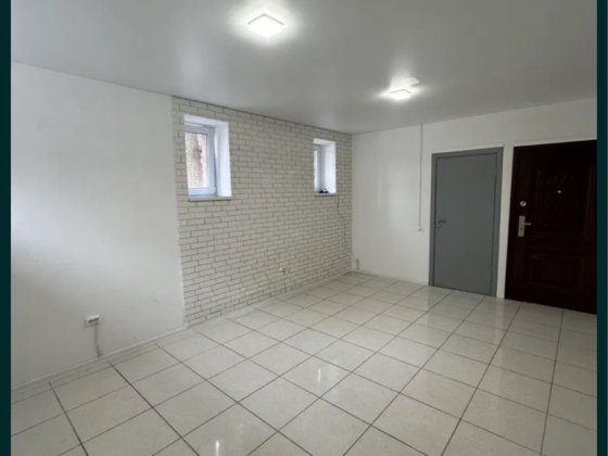 Продаж комерційного приміщення вул Тургенівська 81. Податковий універ Ірпінь