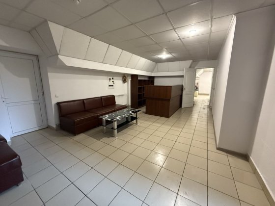 Продам приміщення вільного призначення Івано-Франківськ