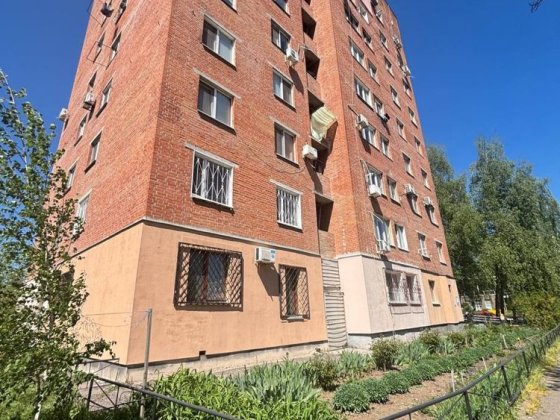 Продаж приміщення на першому поверсі на Оксанченка Полтава