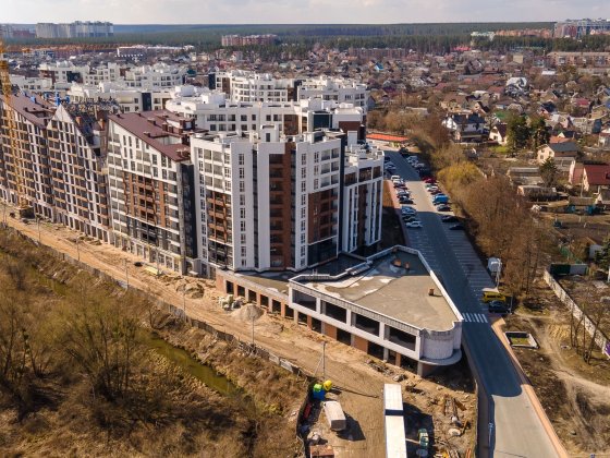 Комерційне приміщення 1800м2 Паркомісць 100 Висота стель 4 Квт 140 Ирпень