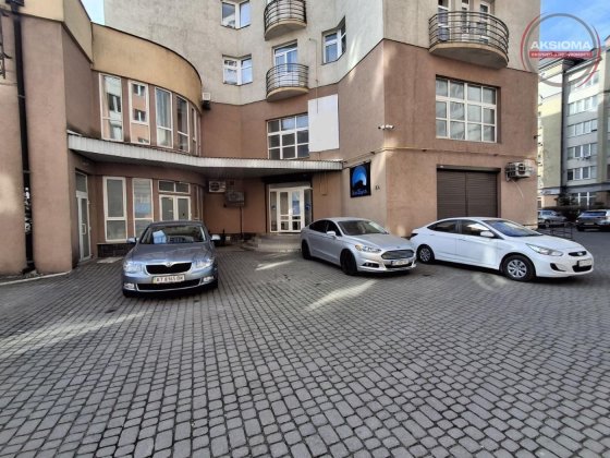 Продаж комерційного приміщення в центрі Івано-Франківськ