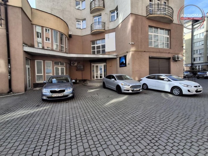 Продаж комерційного приміщення в центрі - фото 1