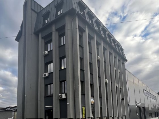 Продаж комерційного приміщення по вул. Коновальця Івано-Франківськ