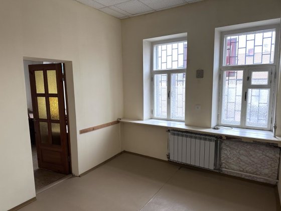 Продаж офісного приміщення Центр Суми