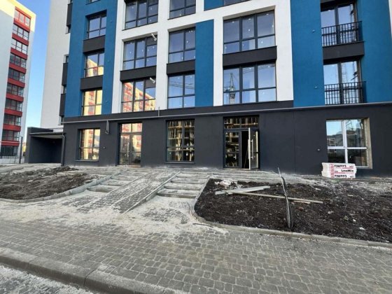 Продається комерційне приміщення на першому поверсі! Ивано-Франковск