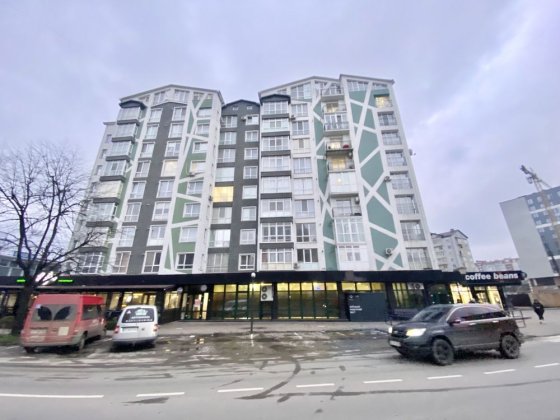 Продається комерційне приміщення.Терміново! 354 м². Офіси. ТЦ. 550$/м² Ивано-Франковск